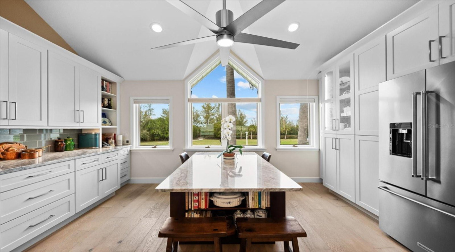 Bradenton, Florida 34210, 2 Bedroom Bedrooms, ,2 Bathroombathrooms,Residential,For Sale,Tidy Island,0,Mfra4674328