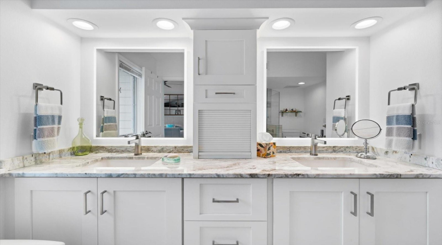 Bradenton, Florida 34210, 2 Bedroom Bedrooms, ,2 Bathroombathrooms,Residential,For Sale,Tidy Island,0,Mfra4674328