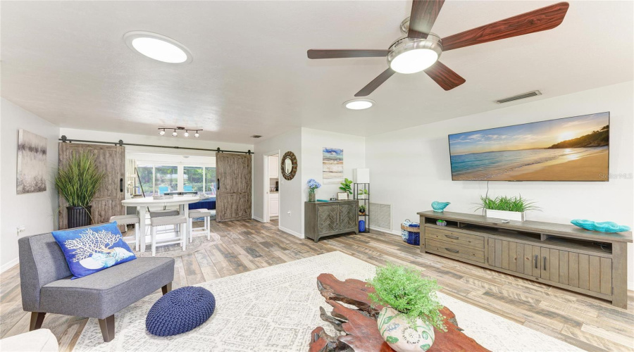 Bradenton, Florida 34205, 3 Bedroom Bedrooms, ,3 Bathroombathrooms,Residential,For Sale,21St,0,Mfra4703806