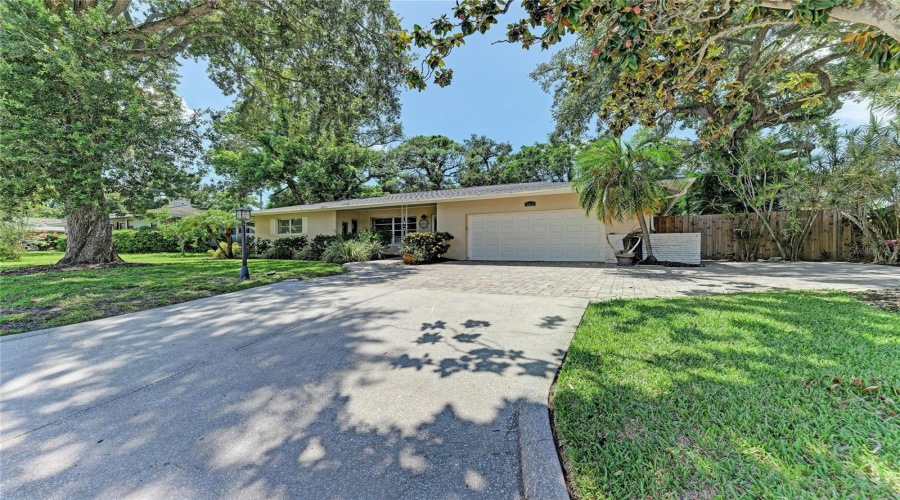 Bradenton, Florida 34205, 3 Bedroom Bedrooms, ,3 Bathroombathrooms,Residential,For Sale,21St,0,Mfra4703806