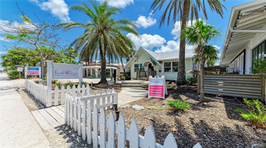 Bradenton, Florida 34205, 3 Bedroom Bedrooms, ,3 Bathroombathrooms,Residential,For Sale,21St,0,Mfra4703806
