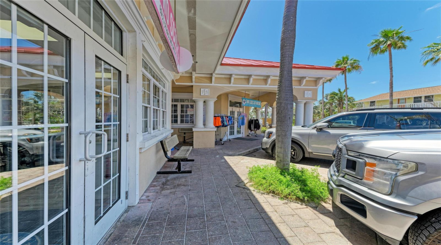 Bradenton, Florida 34205, 3 Bedroom Bedrooms, ,3 Bathroombathrooms,Residential,For Sale,21St,0,Mfra4703806