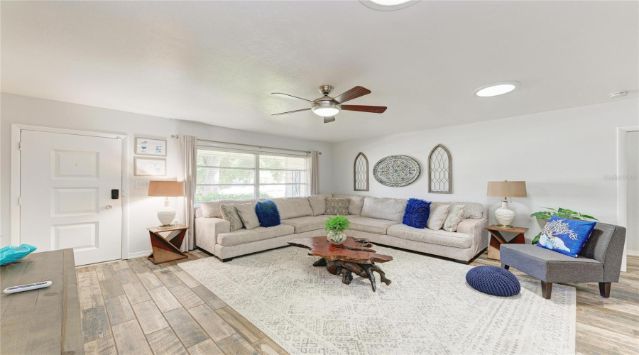 Bradenton, Florida 34205, 3 Bedroom Bedrooms, ,3 Bathroombathrooms,Residential,For Sale,21St,0,Mfra4703806