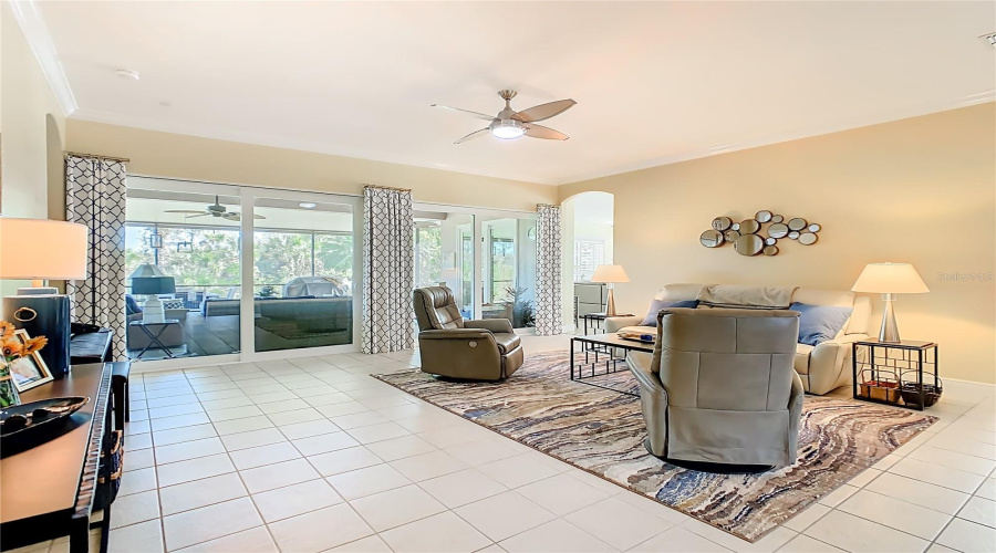 Kissimmee, Florida 34759, 3 Bedroom Bedrooms, ,2 Bathroombathrooms,Residential,For Sale,Glendora,0,Mfrfc319708