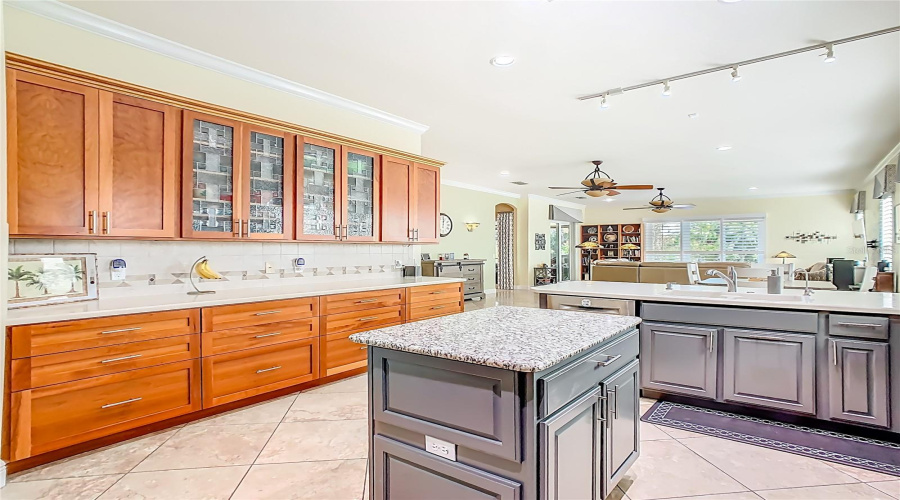 Kissimmee, Florida 34759, 3 Bedroom Bedrooms, ,2 Bathroombathrooms,Residential,For Sale,Glendora,0,Mfrfc319708
