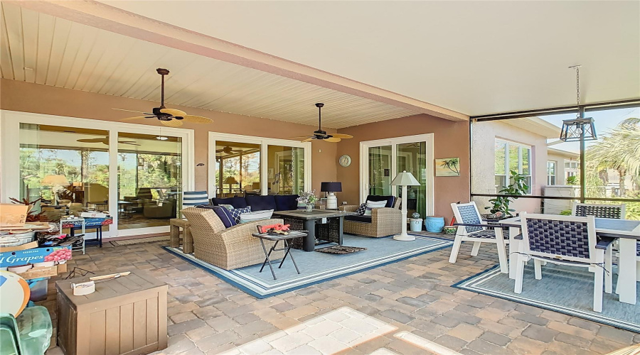 Kissimmee, Florida 34759, 3 Bedroom Bedrooms, ,2 Bathroombathrooms,Residential,For Sale,Glendora,0,Mfrfc319708