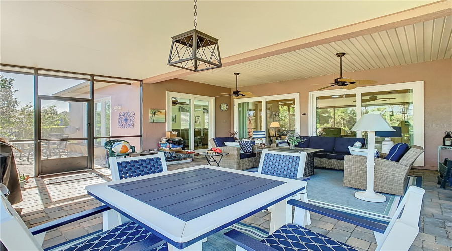 Kissimmee, Florida 34759, 3 Bedroom Bedrooms, ,2 Bathroombathrooms,Residential,For Sale,Glendora,0,Mfrfc319708