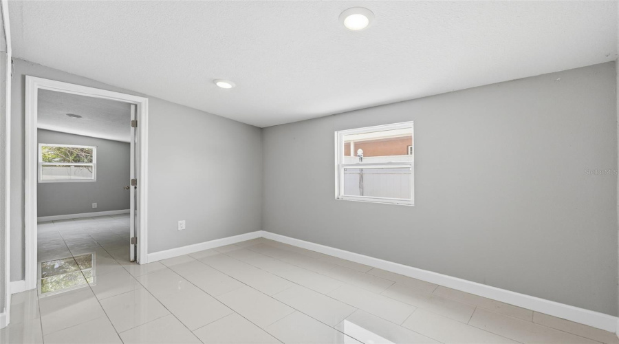 Tampa, Florida 33615, 4 Bedroom Bedrooms, ,3 Bathroombathrooms,Residential,For Sale,Tanglewood,0,Mfrtb8543001