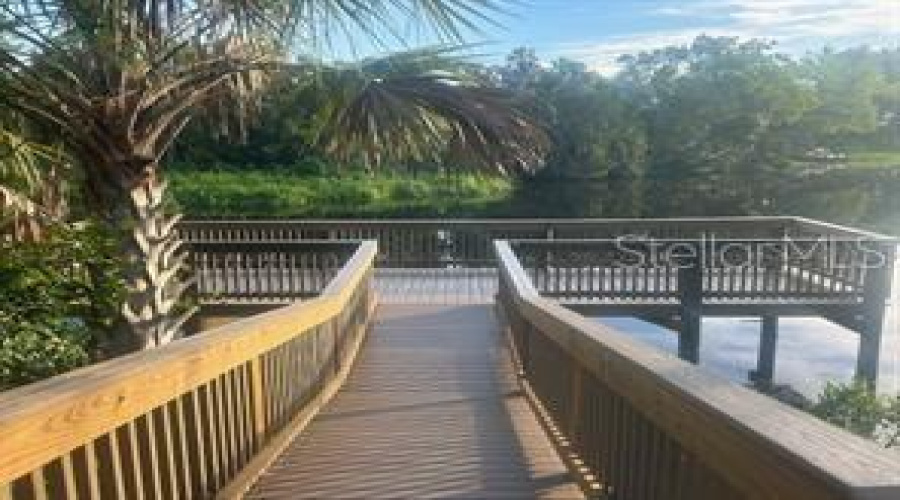 Fishing Pier Onto The Braden River!!