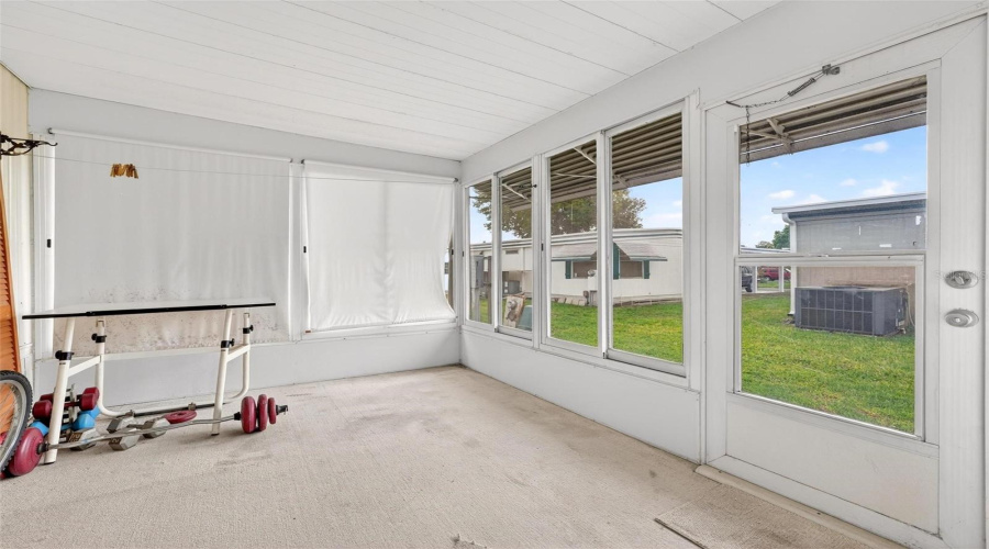 Tavares, Florida 32778, 3 Bedroom Bedrooms, ,2 Bathroombathrooms,Residential,For Sale,Hickory,0,Mfrg5109523