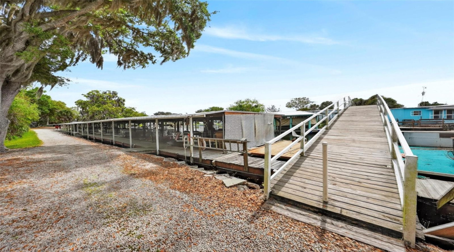 Tavares, Florida 32778, 3 Bedroom Bedrooms, ,2 Bathroombathrooms,Residential,For Sale,Hickory,0,Mfrg5109523