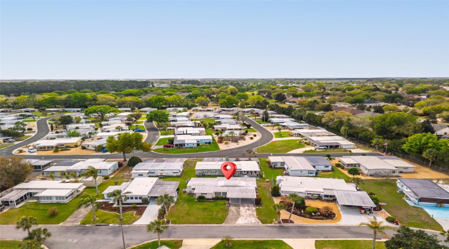 Tavares, Florida 32778, 3 Bedroom Bedrooms, ,2 Bathroombathrooms,Residential,For Sale,Hickory,0,Mfrg5109523