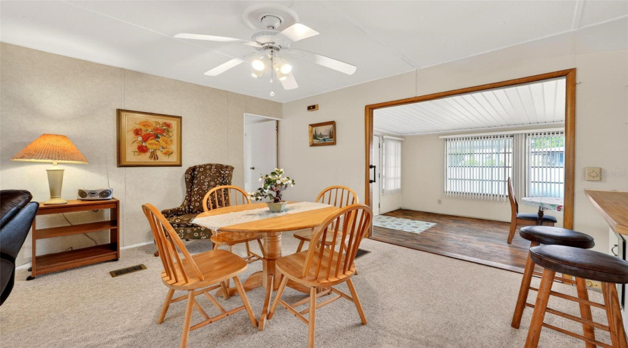 Tavares, Florida 32778, 3 Bedroom Bedrooms, ,2 Bathroombathrooms,Residential,For Sale,Hickory,0,Mfrg5109523