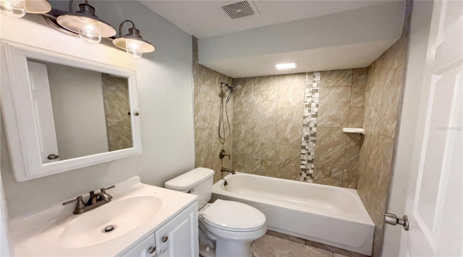 Deltona, Florida 32725, 3 Bedroom Bedrooms, ,2 Bathroombathrooms,Residential,For Sale,Fruitland,0,Mfro6415149