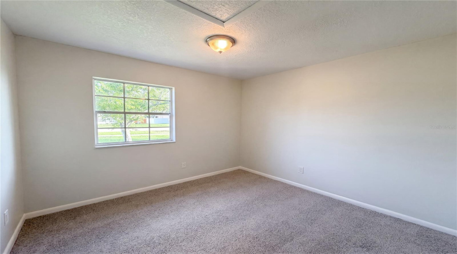 Deltona, Florida 32725, 3 Bedroom Bedrooms, ,2 Bathroombathrooms,Residential,For Sale,Fruitland,0,Mfro6415149