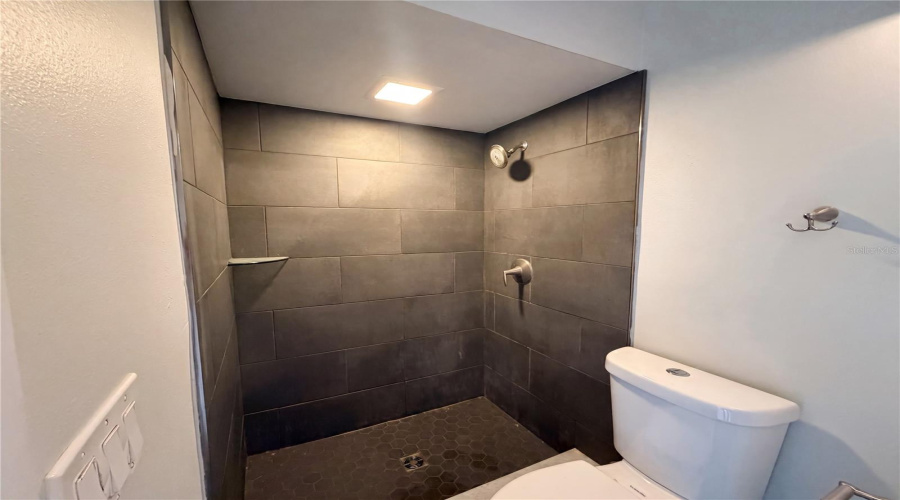 Deltona, Florida 32725, 3 Bedroom Bedrooms, ,2 Bathroombathrooms,Residential,For Sale,Fruitland,0,Mfro6415149