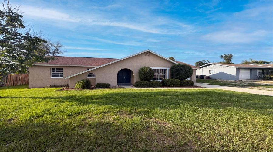 Deltona, Florida 32725, 3 Bedroom Bedrooms, ,2 Bathroombathrooms,Residential,For Sale,Fruitland,0,Mfro6415149
