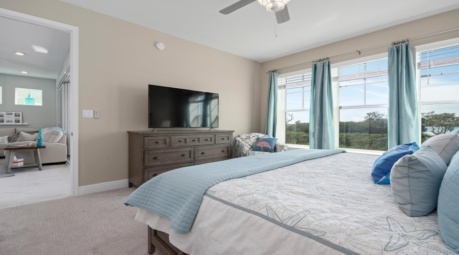 Large Primary With Coastal Decor