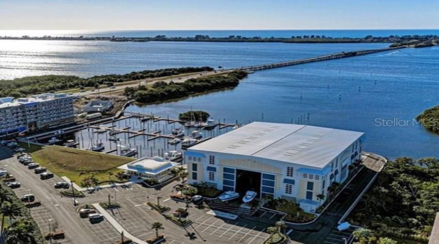 Pier 77-Safe Harbor Marina