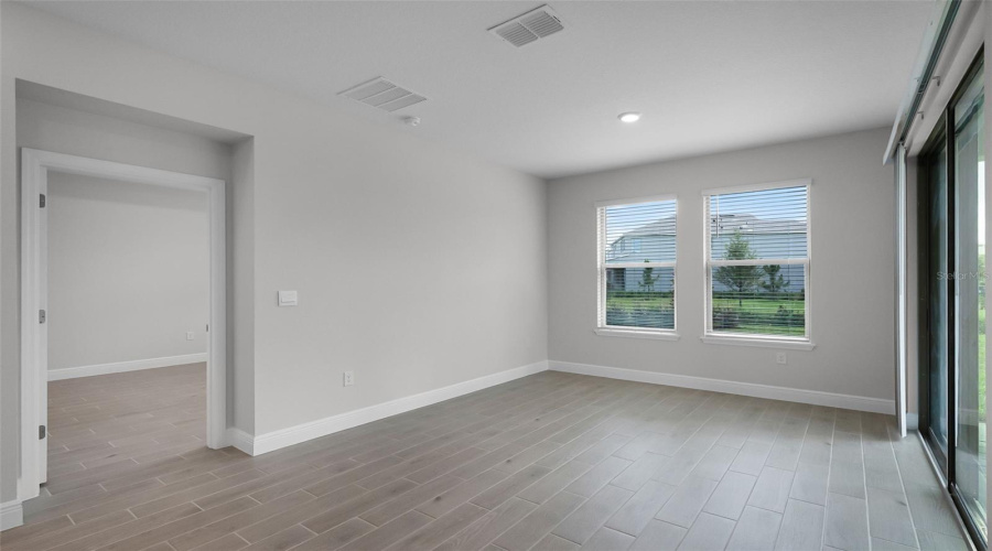 Winter Garden, Florida 34787, 4 Bedroom Bedrooms, ,3 Bathroombathrooms,Residential,For Sale,Shine View,0,Mfro6430277