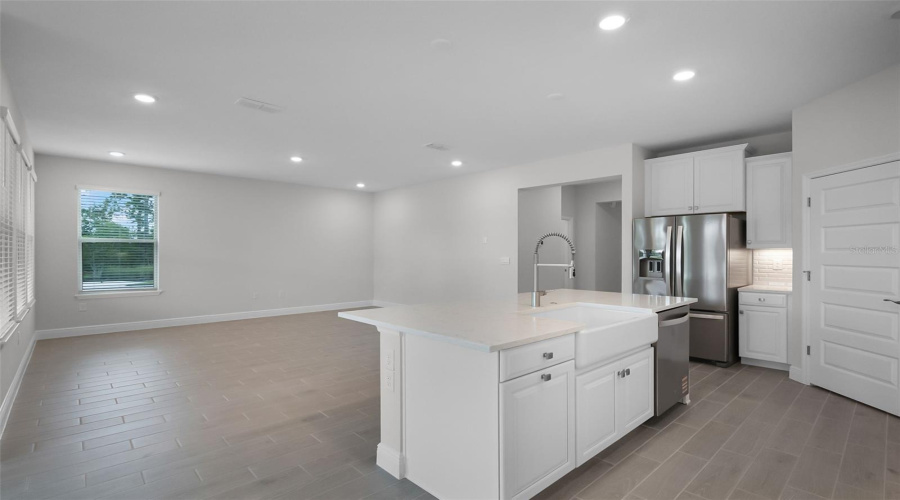Winter Garden, Florida 34787, 4 Bedroom Bedrooms, ,3 Bathroombathrooms,Residential,For Sale,Shine View,0,Mfro6430277