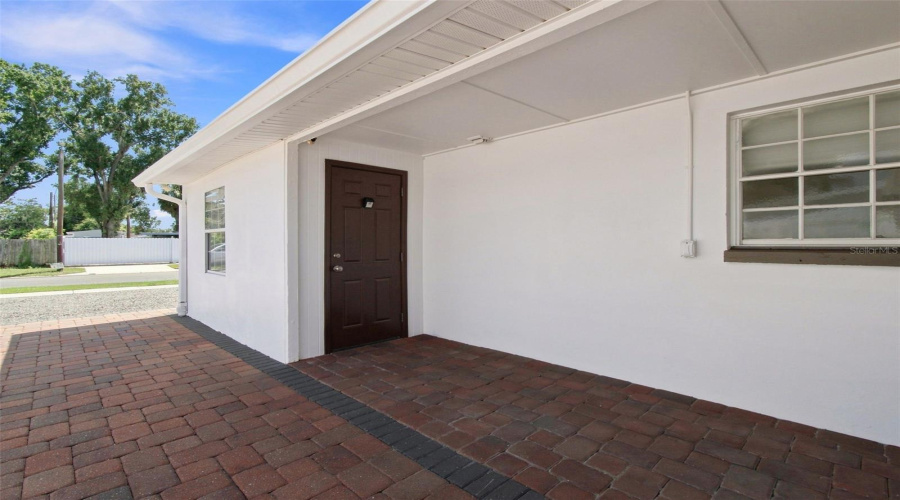 Tampa, Florida 33615, 6 Bedroom Bedrooms, ,3 Bathroombathrooms,Residential,For Sale,Ambassador,0,Mfrtb8537925