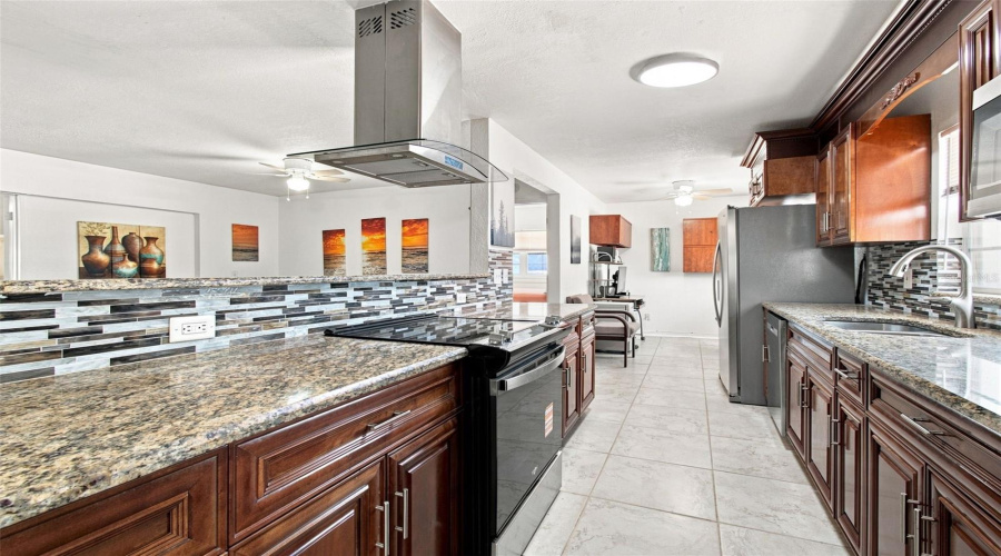Tampa, Florida 33615, 6 Bedroom Bedrooms, ,3 Bathroombathrooms,Residential,For Sale,Ambassador,0,Mfrtb8537925
