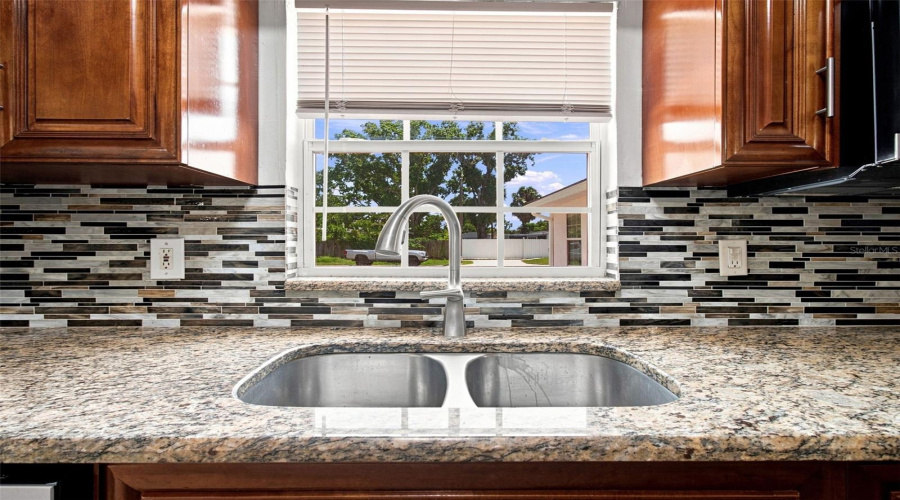 Tampa, Florida 33615, 6 Bedroom Bedrooms, ,3 Bathroombathrooms,Residential,For Sale,Ambassador,0,Mfrtb8537925