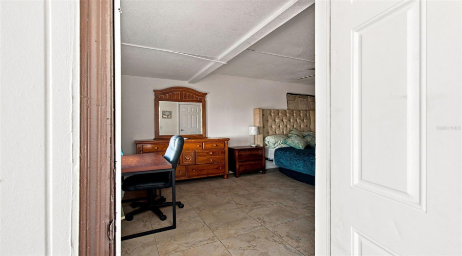 Tampa, Florida 33615, 6 Bedroom Bedrooms, ,3 Bathroombathrooms,Residential,For Sale,Ambassador,0,Mfrtb8537925