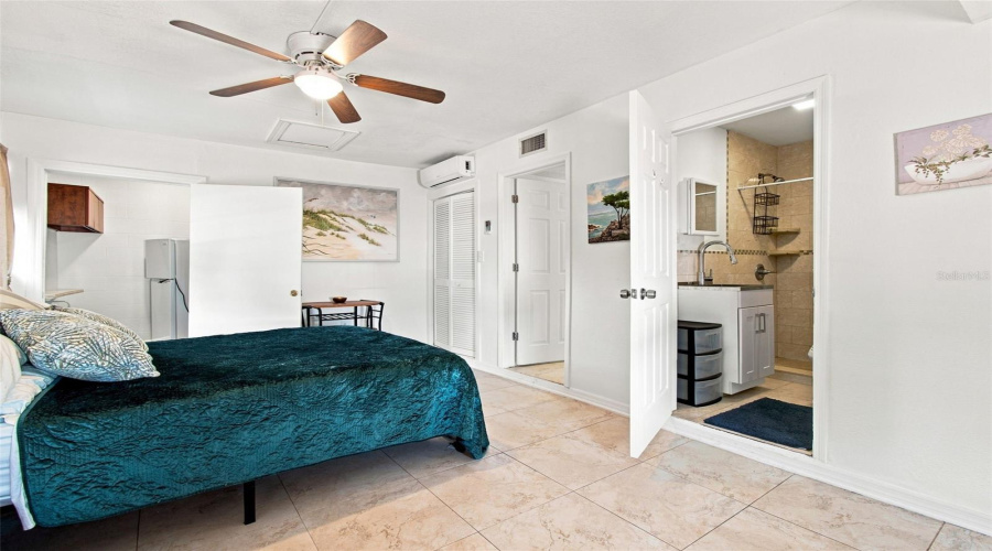Tampa, Florida 33615, 6 Bedroom Bedrooms, ,3 Bathroombathrooms,Residential,For Sale,Ambassador,0,Mfrtb8537925