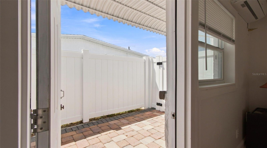 Tampa, Florida 33615, 6 Bedroom Bedrooms, ,3 Bathroombathrooms,Residential,For Sale,Ambassador,0,Mfrtb8537925