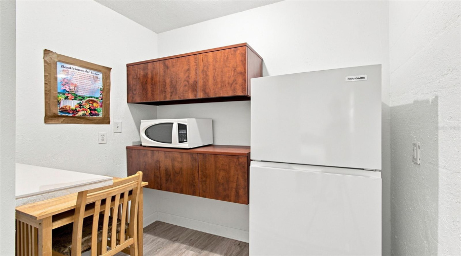 Tampa, Florida 33615, 6 Bedroom Bedrooms, ,3 Bathroombathrooms,Residential,For Sale,Ambassador,0,Mfrtb8537925