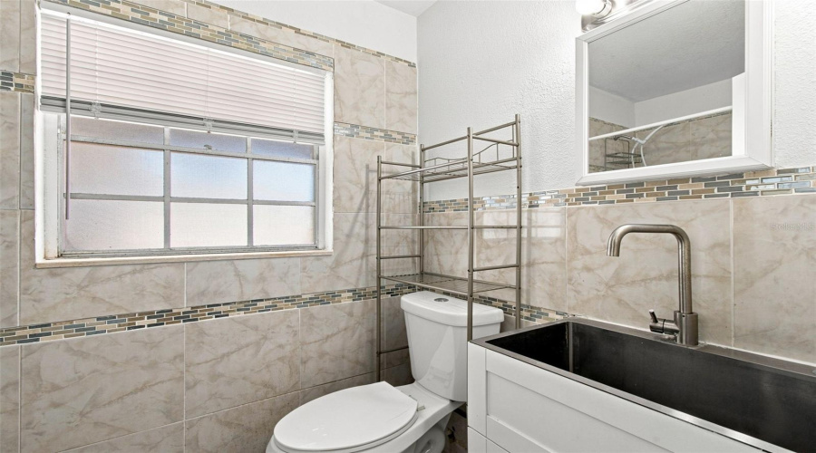 Tampa, Florida 33615, 6 Bedroom Bedrooms, ,3 Bathroombathrooms,Residential,For Sale,Ambassador,0,Mfrtb8537925