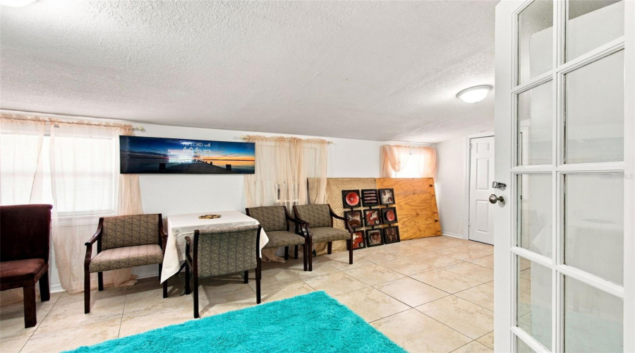 Tampa, Florida 33615, 6 Bedroom Bedrooms, ,3 Bathroombathrooms,Residential,For Sale,Ambassador,0,Mfrtb8537925