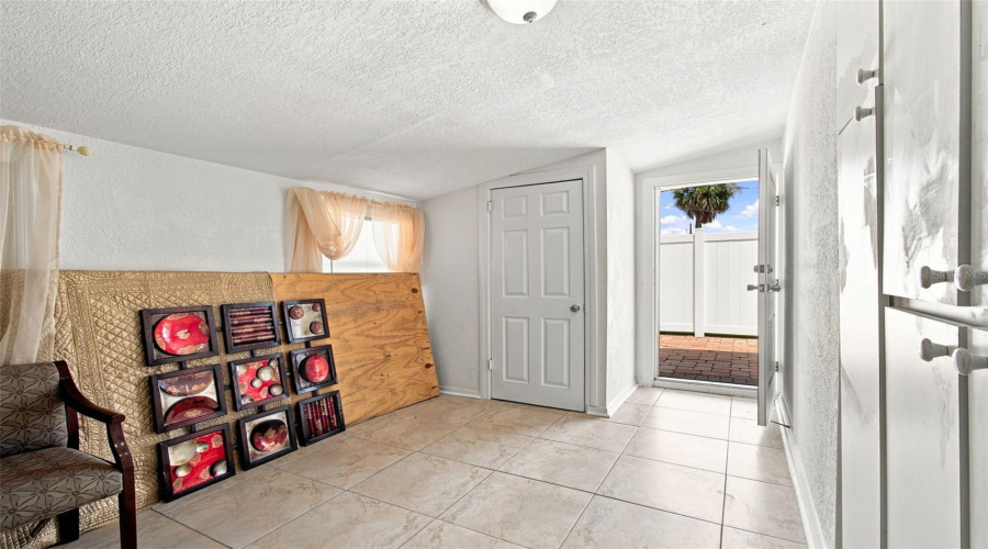 Tampa, Florida 33615, 6 Bedroom Bedrooms, ,3 Bathroombathrooms,Residential,For Sale,Ambassador,0,Mfrtb8537925