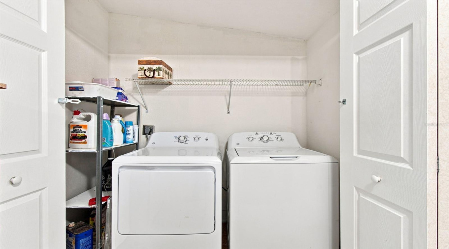 Tampa, Florida 33615, 6 Bedroom Bedrooms, ,3 Bathroombathrooms,Residential,For Sale,Ambassador,0,Mfrtb8537925