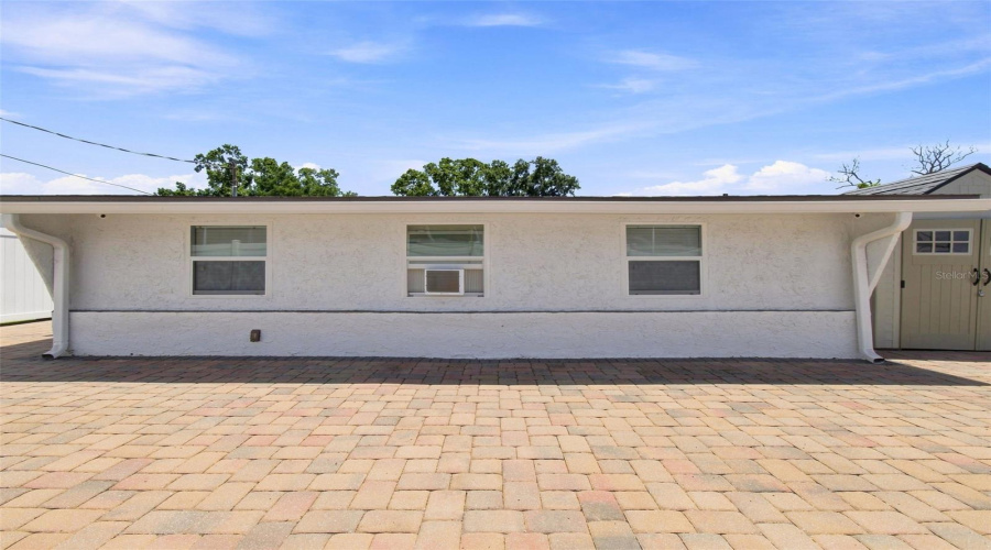 Tampa, Florida 33615, 6 Bedroom Bedrooms, ,3 Bathroombathrooms,Residential,For Sale,Ambassador,0,Mfrtb8537925