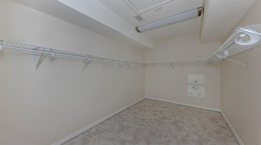 Venice, Florida 34292, 3 Bedroom Bedrooms, ,2 Bathroombathrooms,Residential,For Sale,Dancing River,0,Mfrn6144327