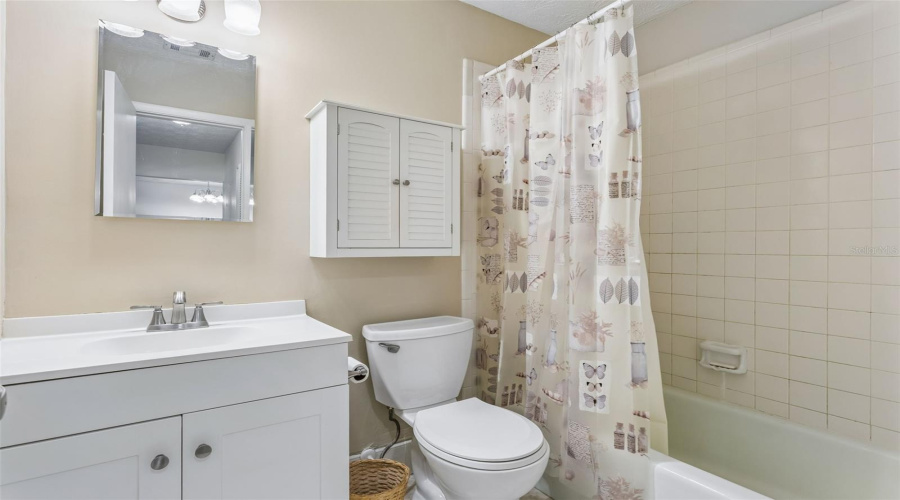 Orlando, Florida 32809, 1 Bedroom Bedrooms, ,1 Bathroombathrooms,Residential,For Sale,Hansel,0,Mfro6433270