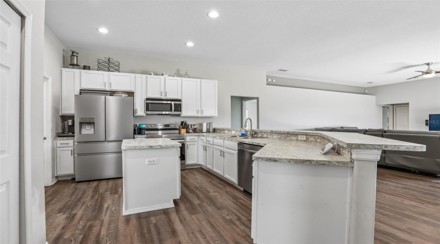 Plant City, Florida 33567, 4 Bedroom Bedrooms, ,3 Bathroombathrooms,Residential,For Sale,Wooden Shoe,0,Mfrtb8529534