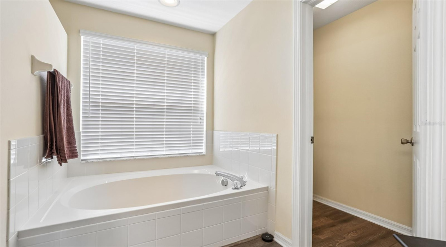 Plant City, Florida 33567, 4 Bedroom Bedrooms, ,3 Bathroombathrooms,Residential,For Sale,Wooden Shoe,0,Mfrtb8529534