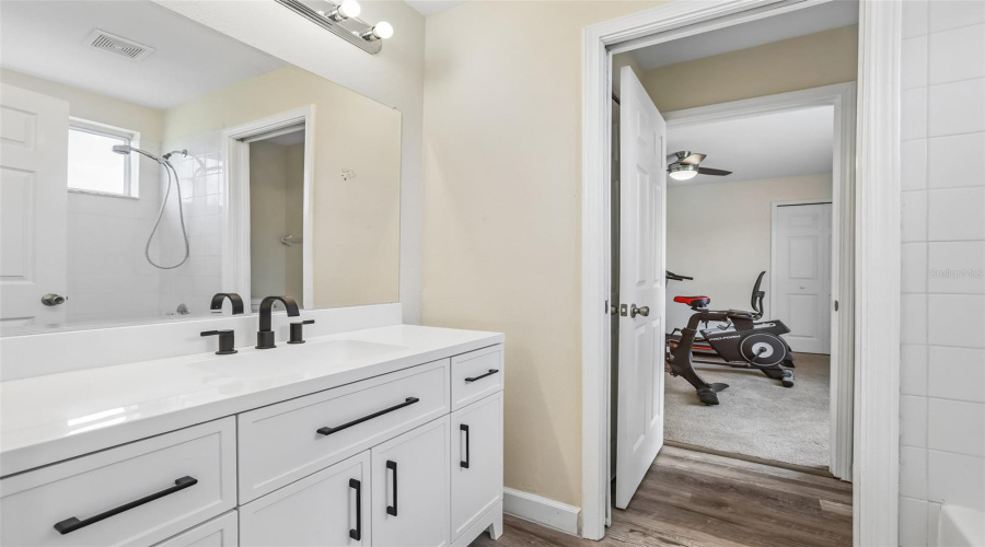 Plant City, Florida 33567, 4 Bedroom Bedrooms, ,3 Bathroombathrooms,Residential,For Sale,Wooden Shoe,0,Mfrtb8529534
