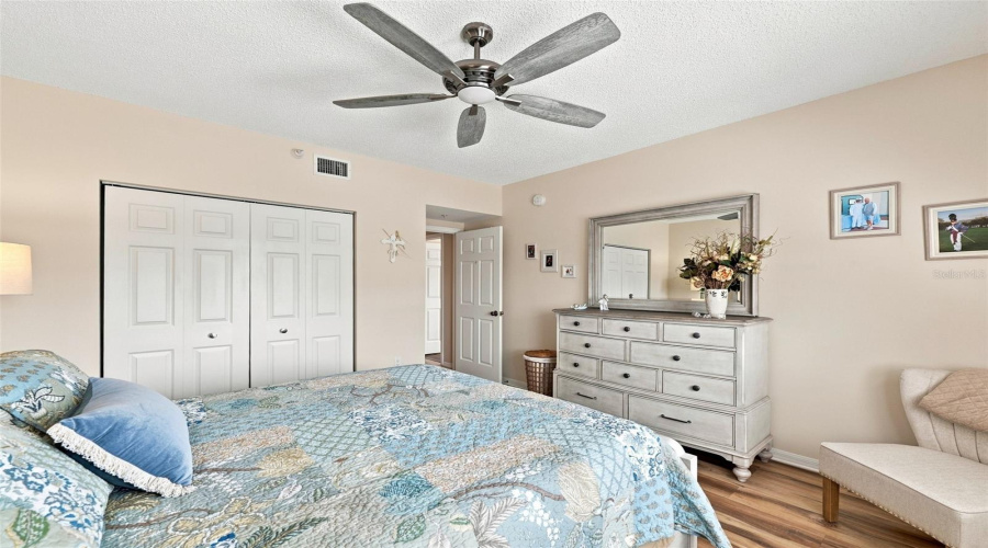 Seminole, Florida 33708, 3 Bedroom Bedrooms, ,2 Bathroombathrooms,Residential,For Sale,Shoreline,0,Mfrtb8540726