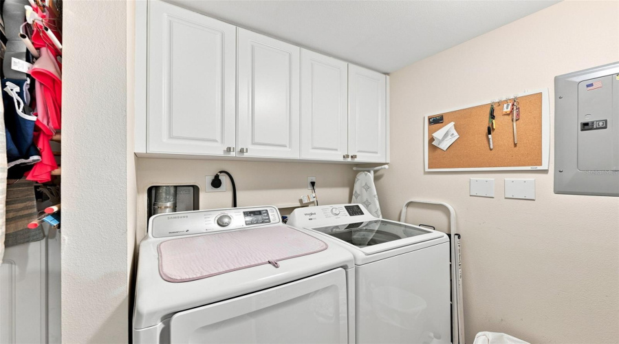 Seminole, Florida 33708, 3 Bedroom Bedrooms, ,2 Bathroombathrooms,Residential,For Sale,Shoreline,0,Mfrtb8540726