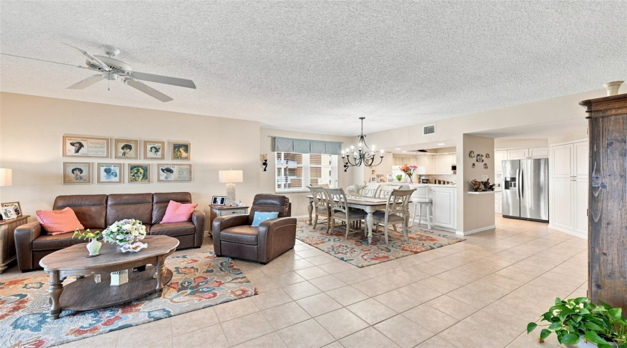 Seminole, Florida 33708, 3 Bedroom Bedrooms, ,2 Bathroombathrooms,Residential,For Sale,Shoreline,0,Mfrtb8540726