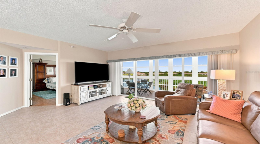 Seminole, Florida 33708, 3 Bedroom Bedrooms, ,2 Bathroombathrooms,Residential,For Sale,Shoreline,0,Mfrtb8540726