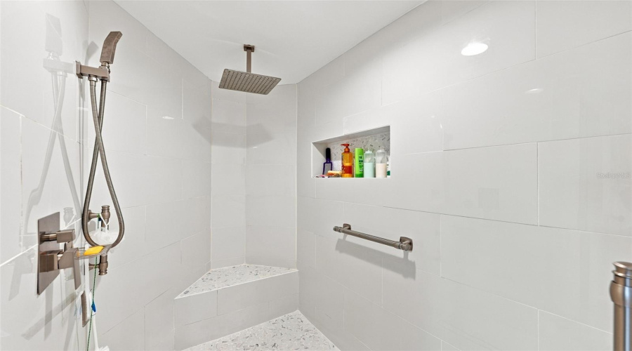 Seminole, Florida 33708, 3 Bedroom Bedrooms, ,2 Bathroombathrooms,Residential,For Sale,Shoreline,0,Mfrtb8540726
