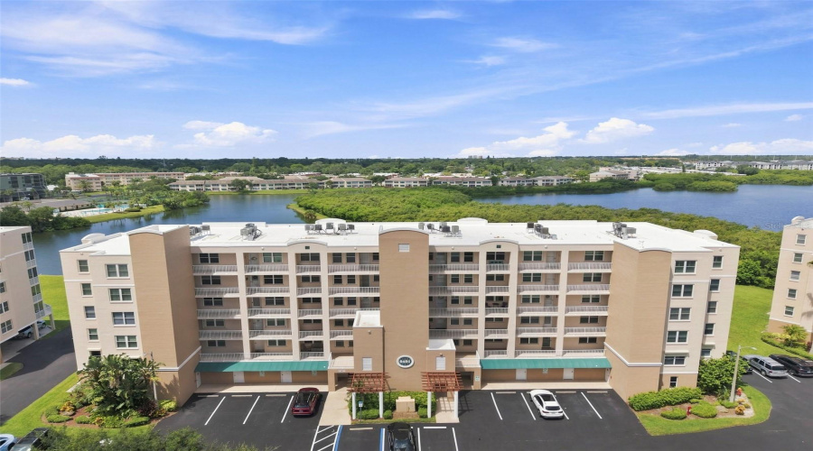 Seminole, Florida 33708, 3 Bedroom Bedrooms, ,2 Bathroombathrooms,Residential,For Sale,Shoreline,0,Mfrtb8540726