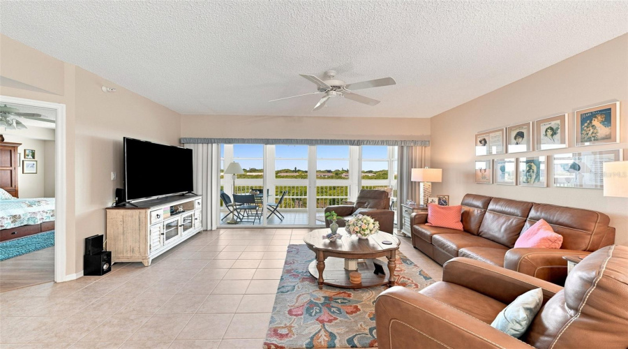 Seminole, Florida 33708, 3 Bedroom Bedrooms, ,2 Bathroombathrooms,Residential,For Sale,Shoreline,0,Mfrtb8540726