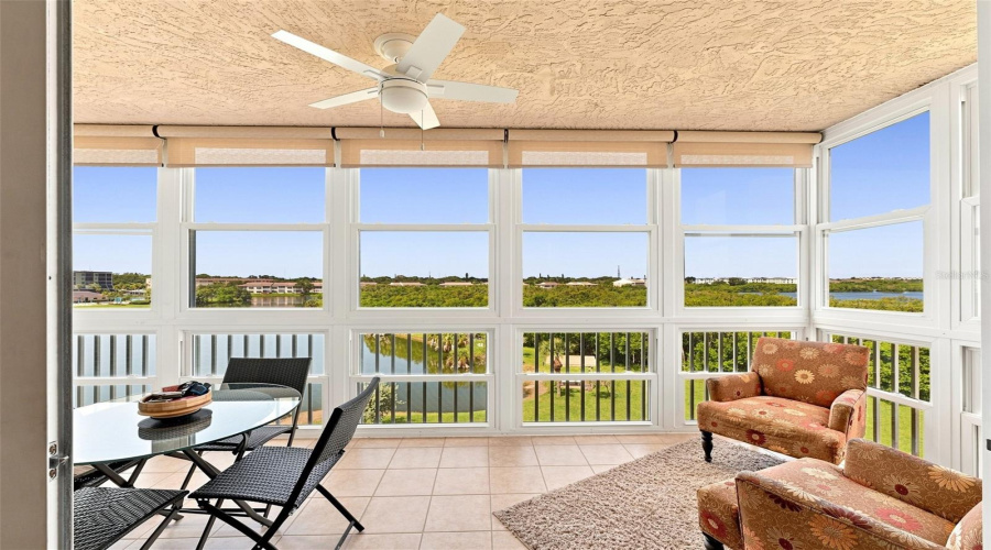 Seminole, Florida 33708, 3 Bedroom Bedrooms, ,2 Bathroombathrooms,Residential,For Sale,Shoreline,0,Mfrtb8540726